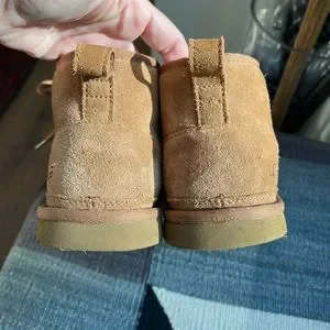 Ugg Neumel lace up chukka boot mens sz 7 chestnut suede and shearling Mens UGG® Neumel Chukka Boot - Chestnut | Journeys main image 4